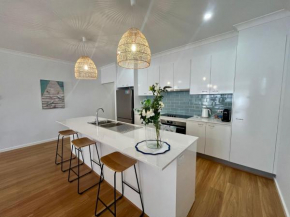 Sun Sea - New build, Luxury in Vincentia with Ocean Views
